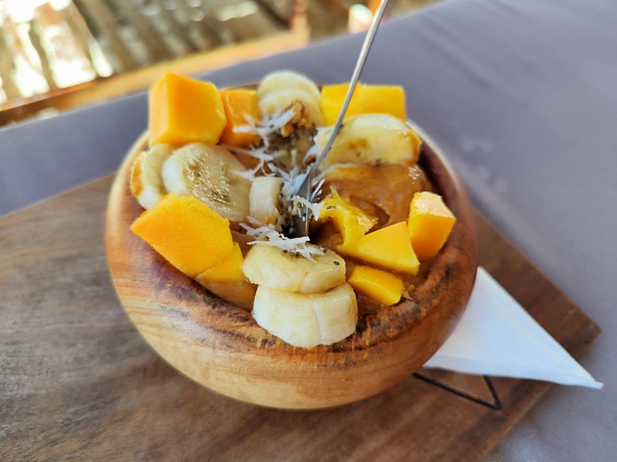 Paje Zanzibar guide - Hello Capitano smoothie bowl